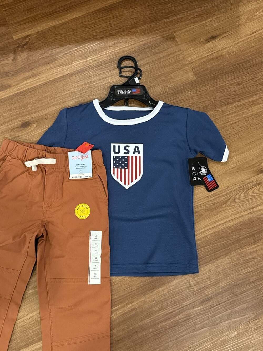 Kids USA 2-Piece Athletic Set with Cat & Jack Straight Leg Pants - Picture 3 of 6